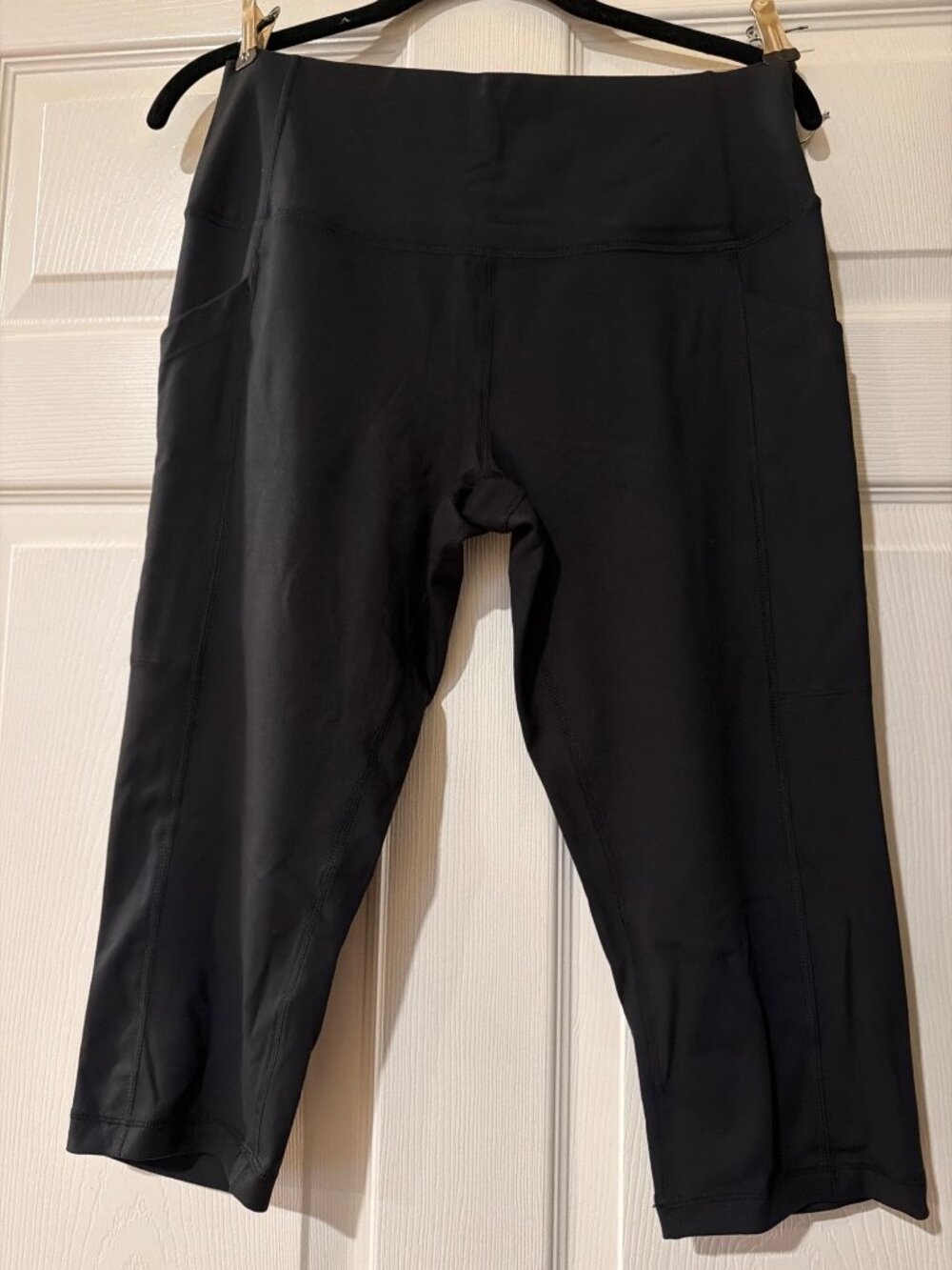 32 Degrees Cool Black Capri Leggings Size M